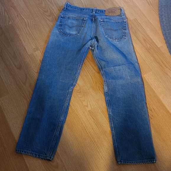 Levis 501 button fly de-stress jeans - Picture 6 of 11